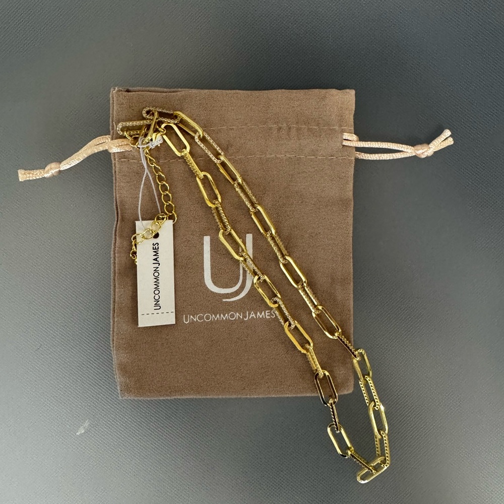 Uncommon James Flashing Lights Chain